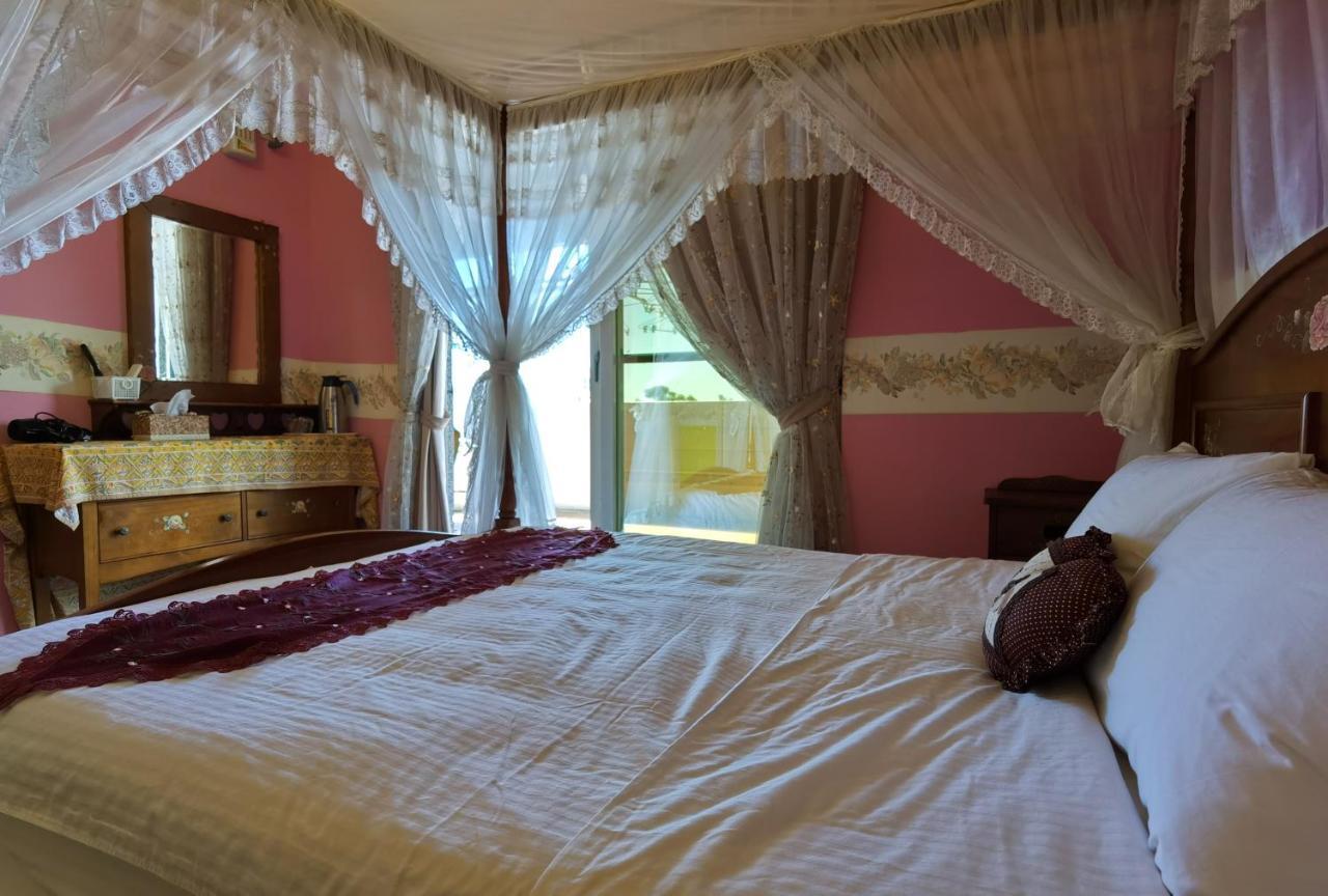 Golden Mary Bed and Breakfast T'ai-tung Exteriör bild