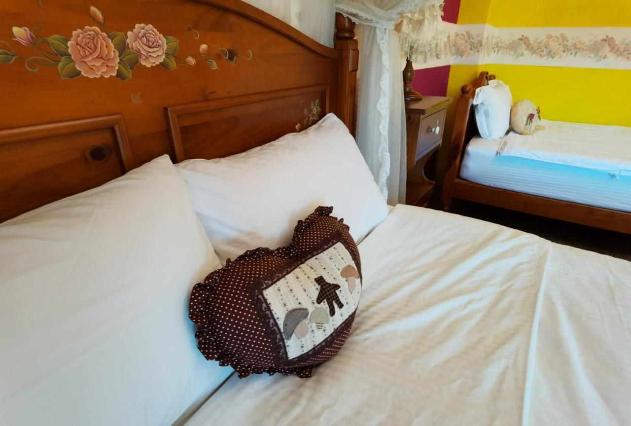Golden Mary Bed and Breakfast T'ai-tung Exteriör bild