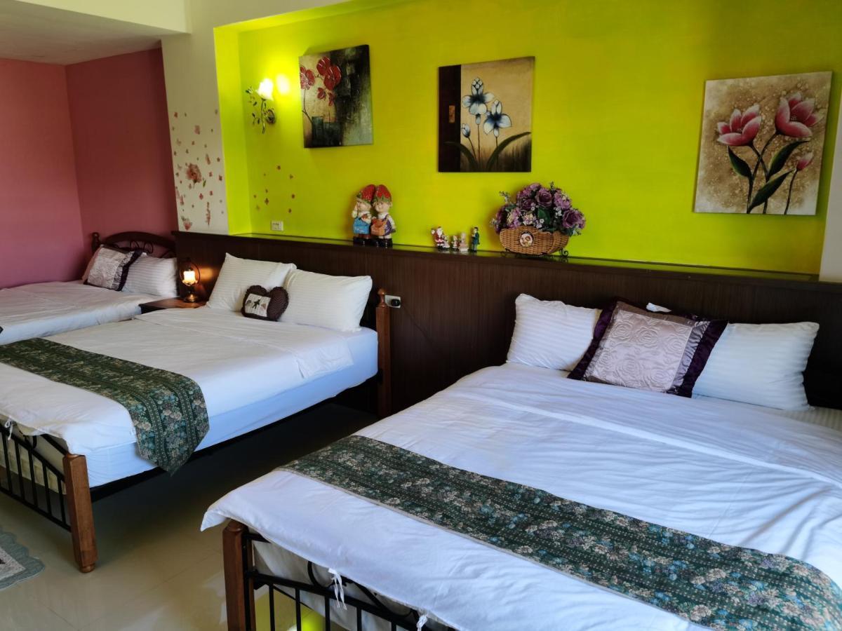 Golden Mary Bed and Breakfast T'ai-tung Exteriör bild